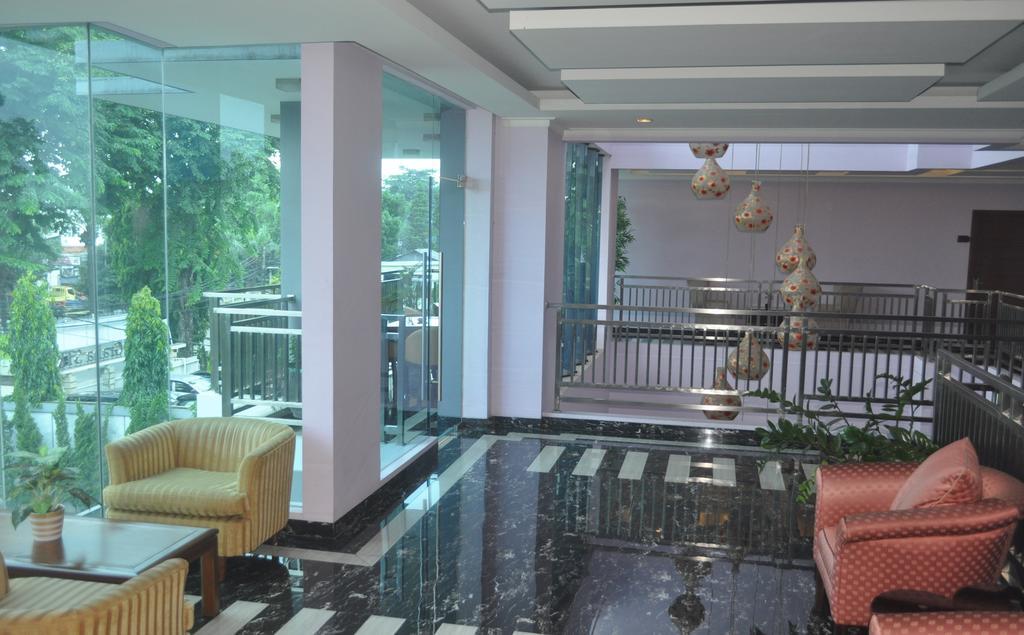 Sahati Hotel Джакарта Экстерьер фото